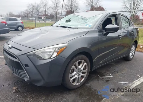 2018 Toyota Yaris Ia из США, поврежденный, VIN 3MYDLBYV6JY318850